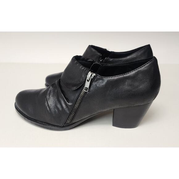 Baretraps Women's Rosamund Black Ankle Booties Side Zippers 10M - Picture 4 of 6